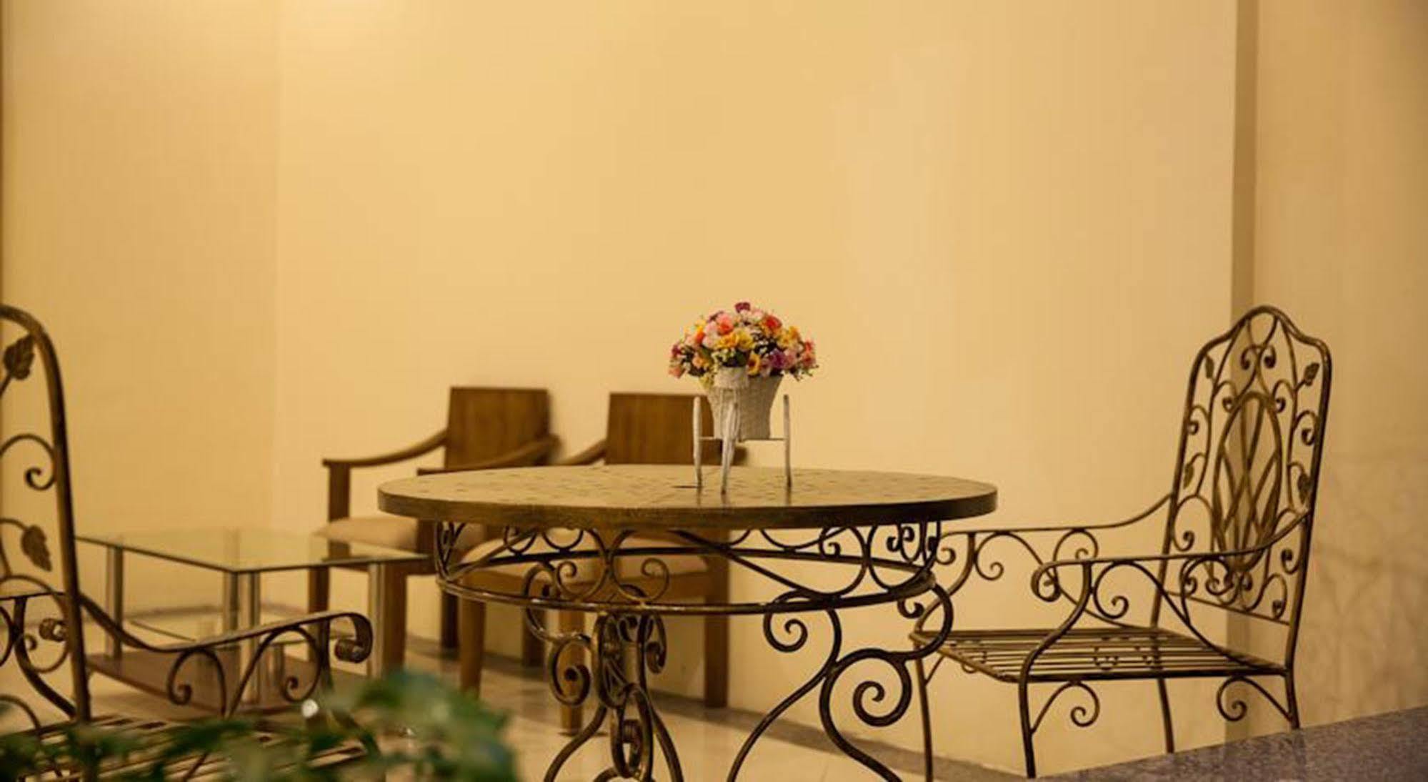 La Palm Hotel Hanoi Buitenkant foto