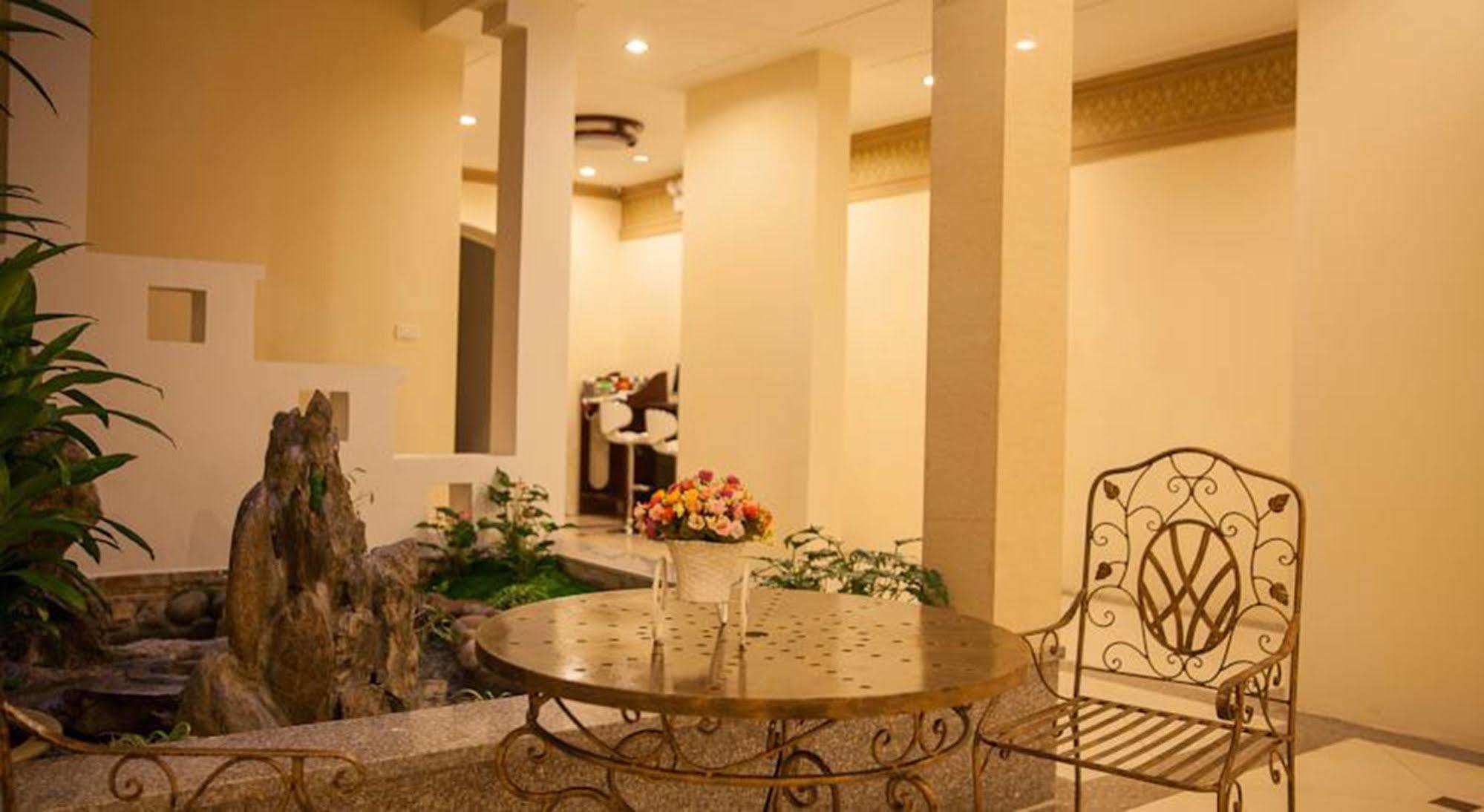 La Palm Hotel Hanoi Buitenkant foto